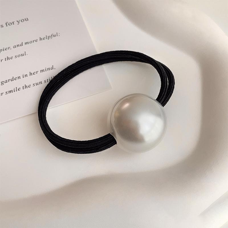 1pc Simple and Fashionable Large Pearl Hair Tie for Women, Influencer Charm, Sweet Hairband with High Elasticity Hair Accessory