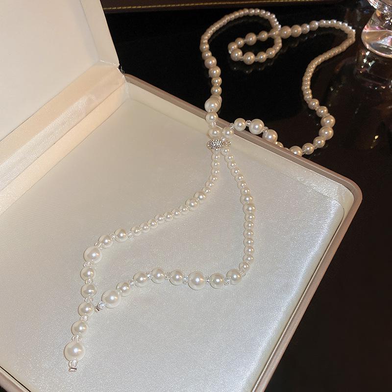 Vintage French Pearl Sweater Necklace: Elegant, Extra-Long Design for Versatile Fashion