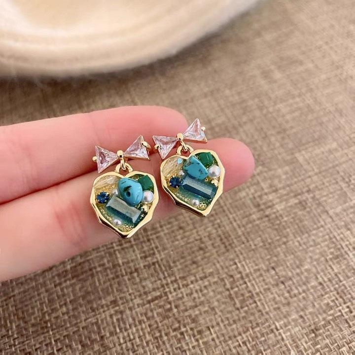 Green crystal flower butterfly earrings summer small fresh and sweet stud earrings 2025 explosion high-end earrings women