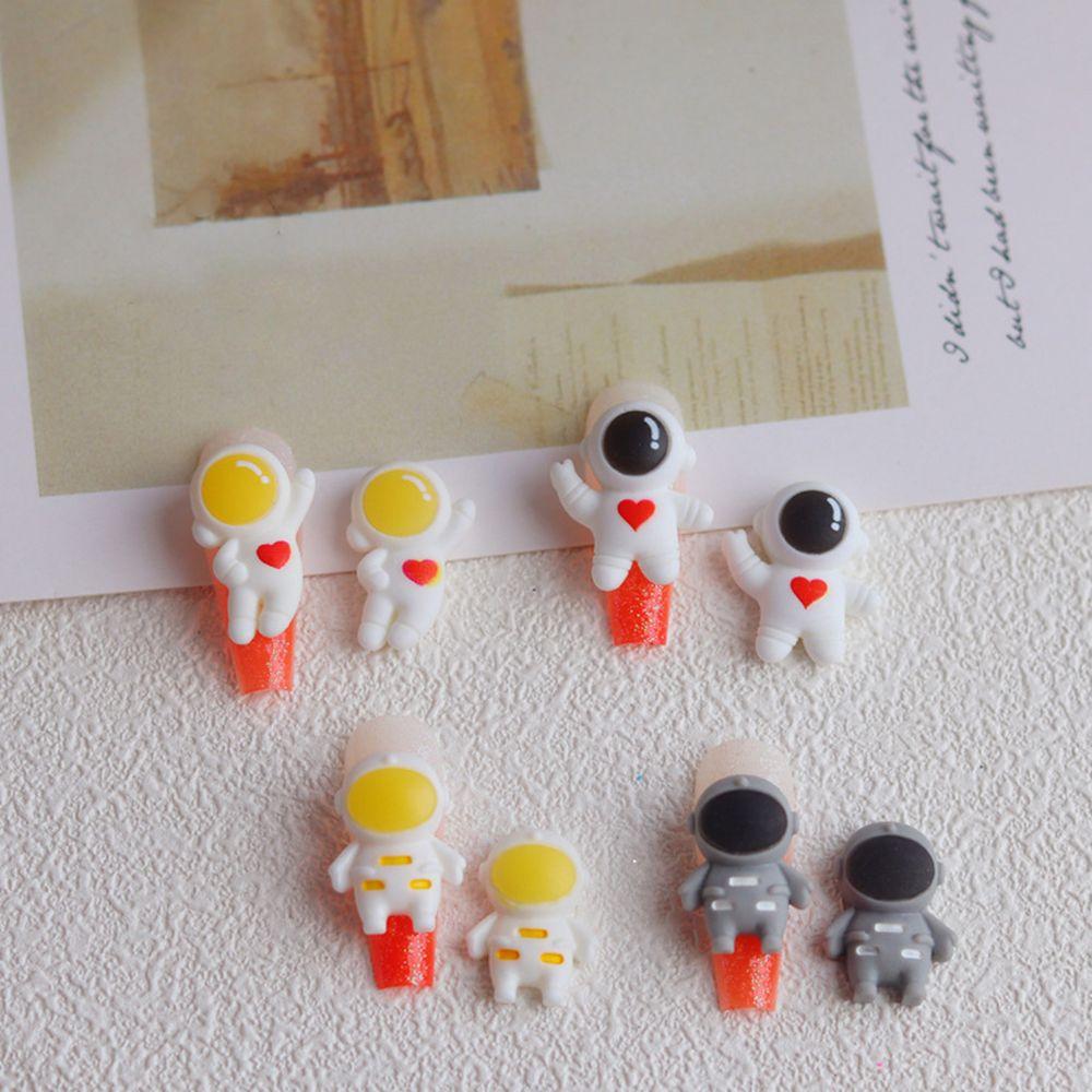 

Childlike Manicure Accessories DIY Nail Ornaments Astronaut Nail Art Jewelry Nail Art Decoration