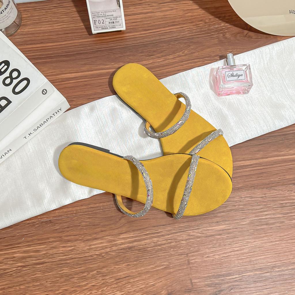 Fairy wind flat bottom cool slippers female outer wear high sense sparkling rhinestones word with sandals female fashion 2025 summer