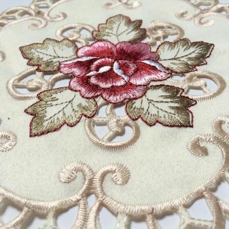 1 st Rund Broderad Blomma Matskedunderlägg Underlägg Hemfest Bröllop Överdrag Broderad duk i lantlig stil
