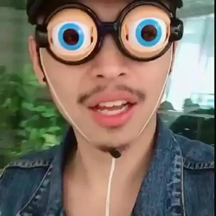 Glasses Toys Fun Pranks Birthday Gifts Plastic Glasses Novel and Interesting Toys Easter Gifts Adult Party Supplies