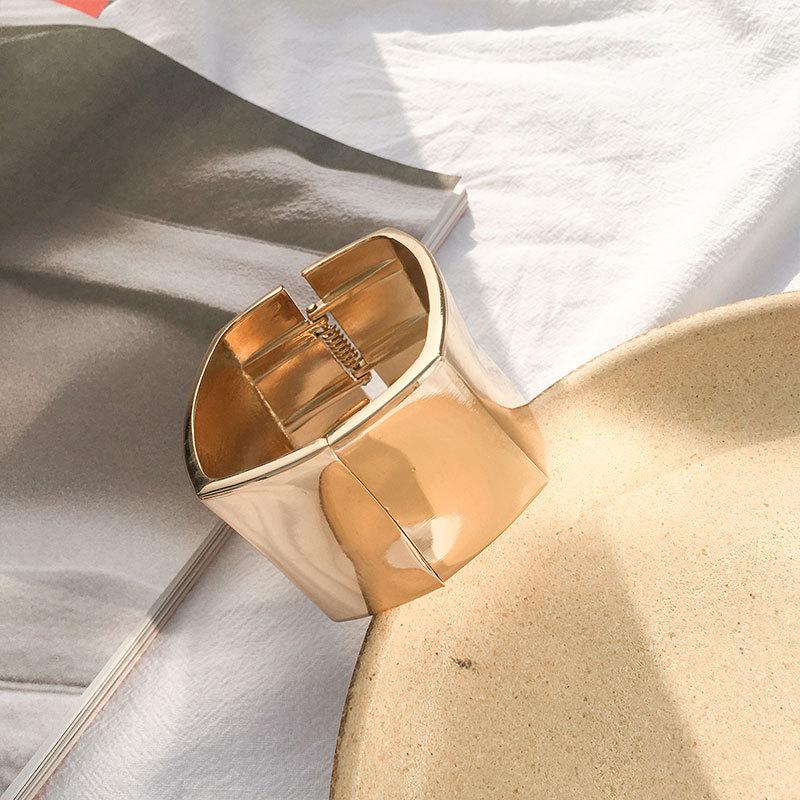 1pc Exaggerated SimpliCity and Wide Bracelets for Women Couples Punk Hip Hop Rock Party Jewelry Gift Accessories