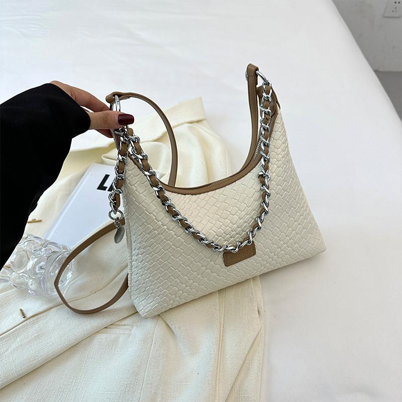 IELGY One-Shoulder Armpit Bag Chain Tote Bag All-Match Woven Messenger Bag
