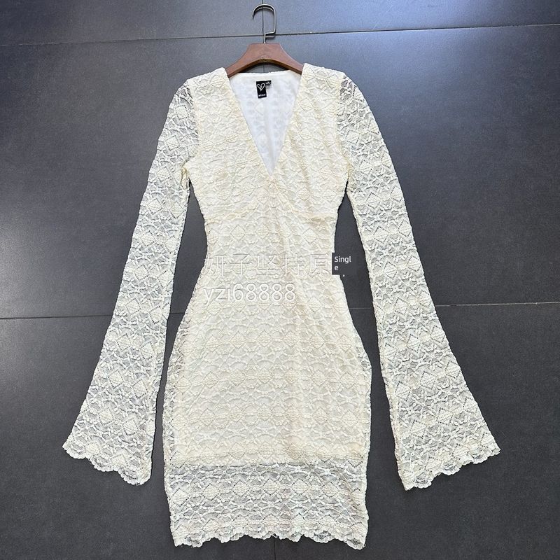 

Внешняя торговля Стиль чистого желания Приталенное Платье с V-образным вырезом и рукавами-колокольчиками из кружева Apricot Lace Dress L