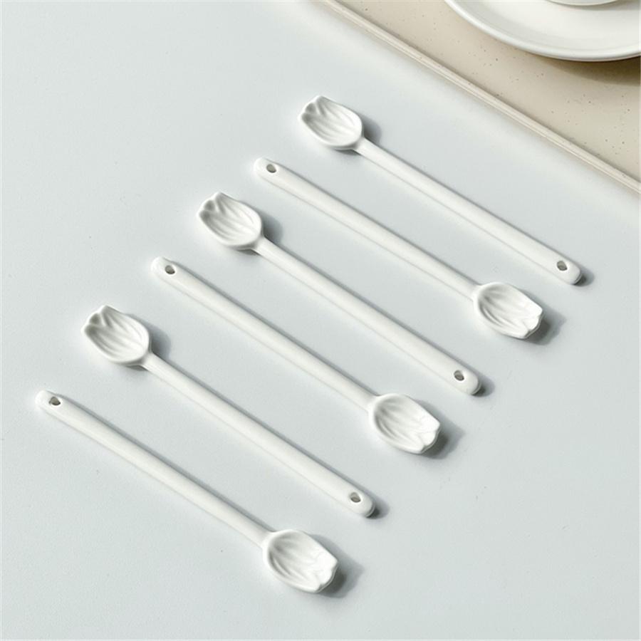 

3/6 шт. керамическая ложка для перемешивания кофе, керамическая чисто белая креативная ложка с рельефом тюльпана, кофейные принадлежности, маленькая ложка