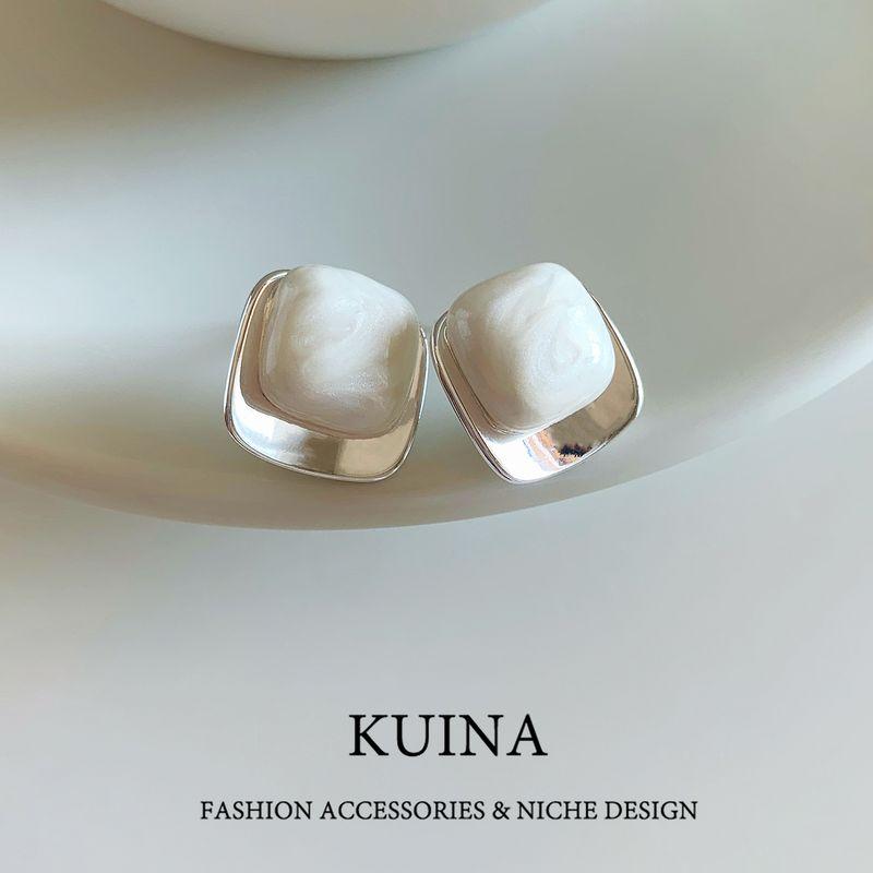 

Retro Square Enamel Stud Earrings for Women Sterling Silver Needle Metal Contrast Earrings 2025 New Arrival Fancy Unique Ear Rings Picture Color
