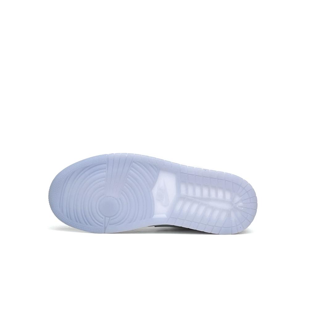 Jordan Air Jordan 1 Slip Resistant Abrasion Resistant Low top Vintage Basketball Shoes Women's White DC0774-105(Team1180-)