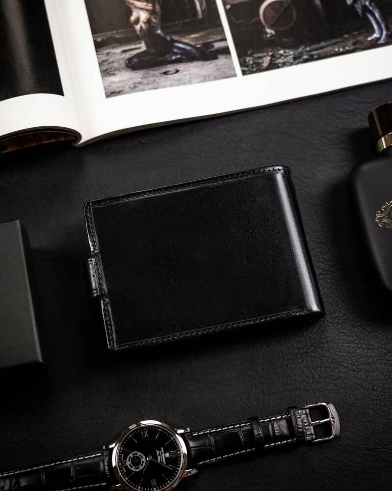 Classic men's wallet made of natural leather - Rovicky
