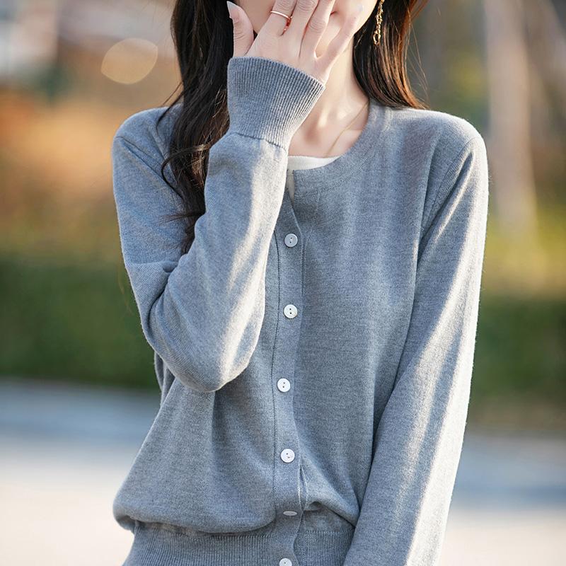 Women's Lightweight 50% Wool 50% Mulberry Silk Cardigan - 4-Season Versatile Knitwear for All-Year Comfort & Style