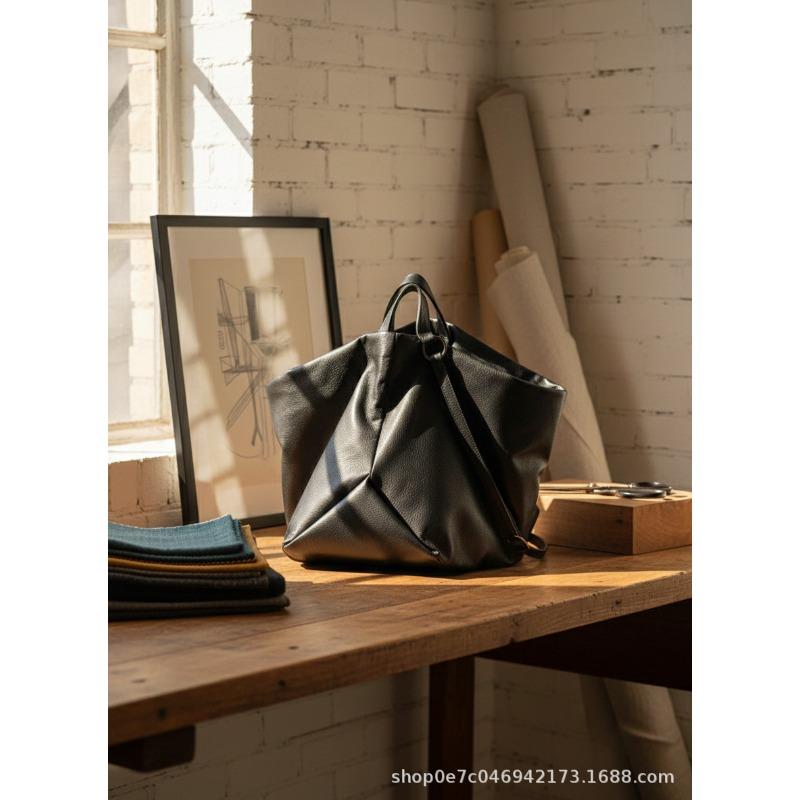 

Bags Portable tote bags Women s commuter new large-capacity casual premium shoulder messenger bags Large bags