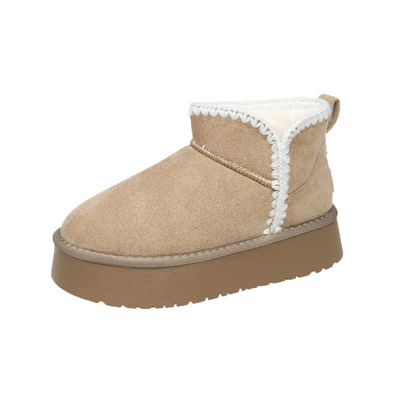 Foreign trade large size platform snow boots women's 2025 winter new casual fashion short tube piled thickened Northeast cotton shoes
