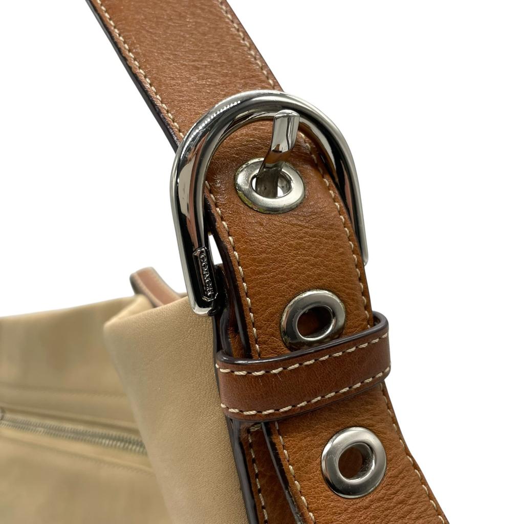 Used COACHShoulder Bag beige leather Women