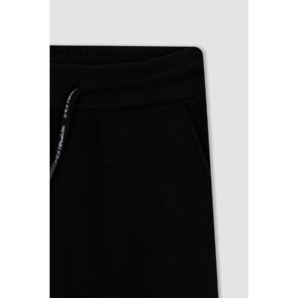 Boy Jogger Service Sase