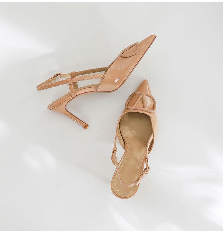 Spot L-36 neu 2025 Französische leichte Mund große Größe Mode Nude kleine duftende Stiletto-High Heels Damen-Sandalen