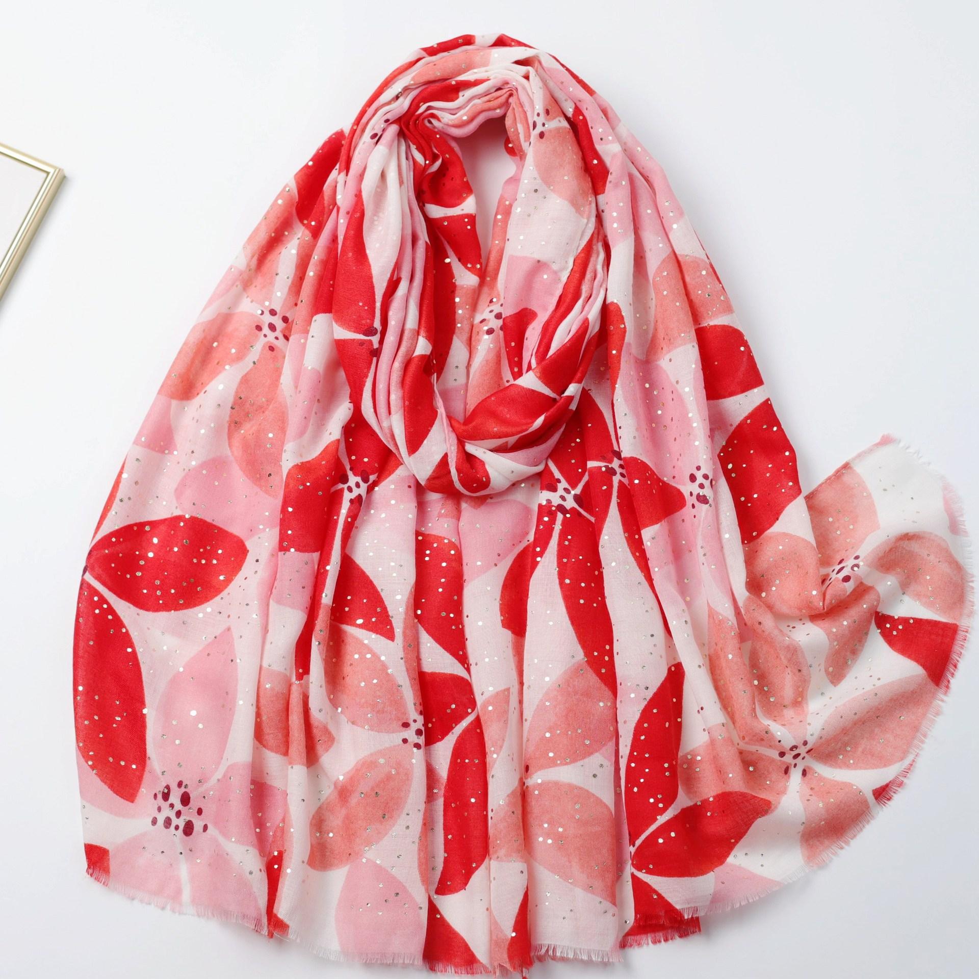 

Hot stamping pear flower with rain satin cotton printing long towel factory sales travel vacation sunscreen shawl красный