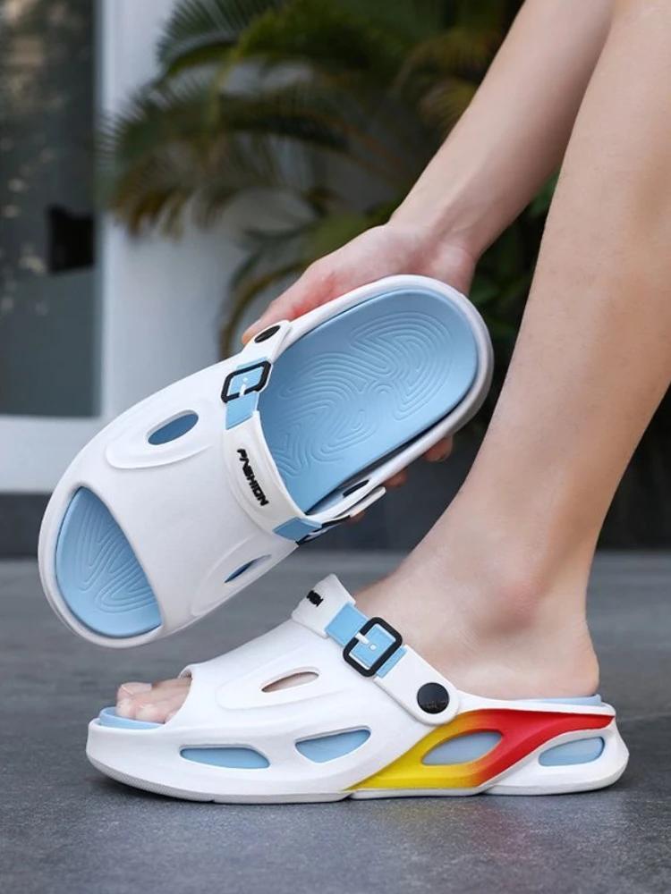 Fashion Outdoor Male Shoe Ultralight Beach Cheap Liquidation Big Size Barefoot Color 39 Non-slip New Design 2025 Pvc Styles Men's Sandal