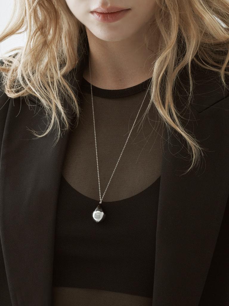 Moi Studio Black Egg Long Necklace