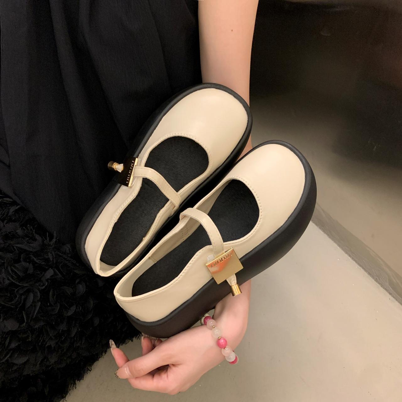 

Красивые французские туфли-лодочки с толстой подошвой и неглубоким горлом, женская новая летняя одежда, универсальные туфли Мэри Джейн с сумкой на голове 39