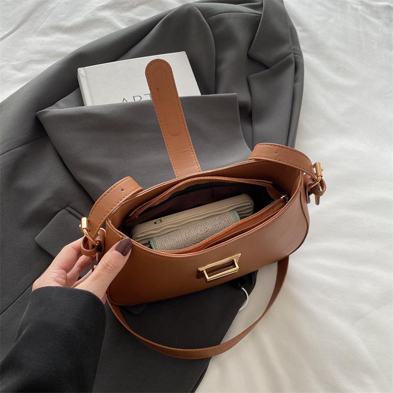 French Niche Fashion Retro Underarm Bag Women's 2025 New Trendy Baguette Bag Handbag Medieval Shoulder Bag Trendy