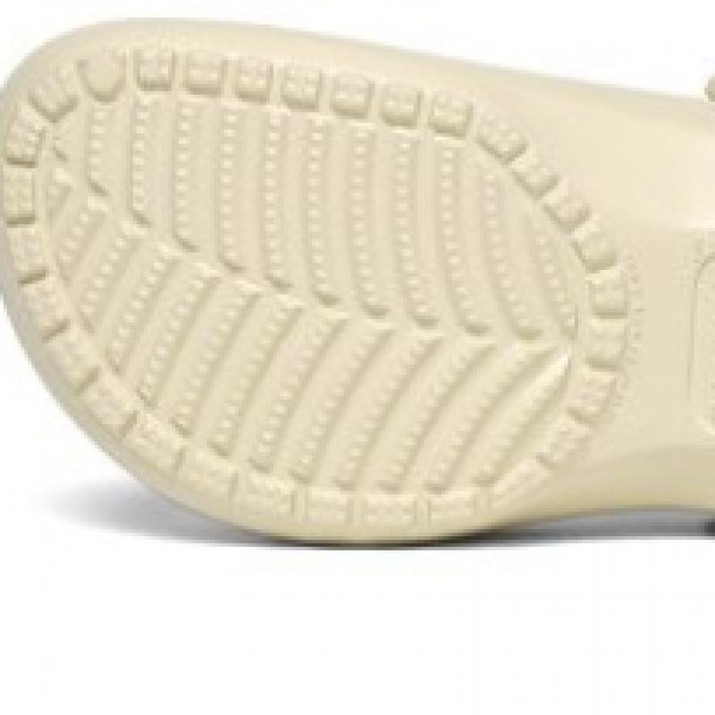 Choose 1 Of 3 Types Of Crocs Classic Platform Clogs Women