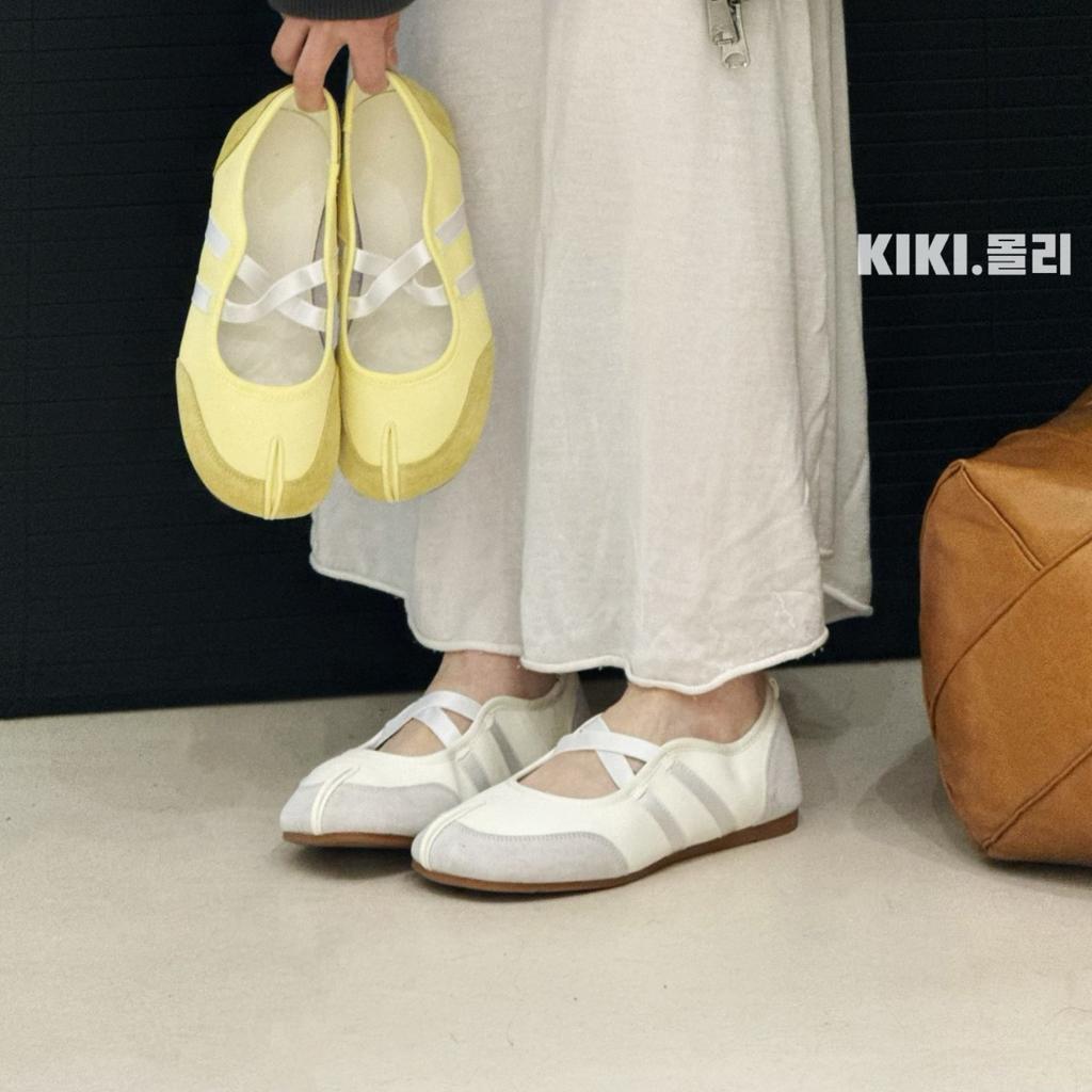 Red Thick-soled Split-toed Pig's Trotters Single Shoes Women's 2025 New Mary Jane Casual Beanie Shoes Cross-strapped Horseshoe Shoes