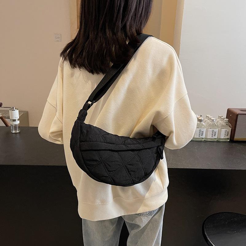 Herbst- und Winter-Rhombus-Knödelbeutel Baumwolltasche 2025 neue Schulter Damenhandtasche vielseitig großvolumig lässige Studenten-Umhängetasche