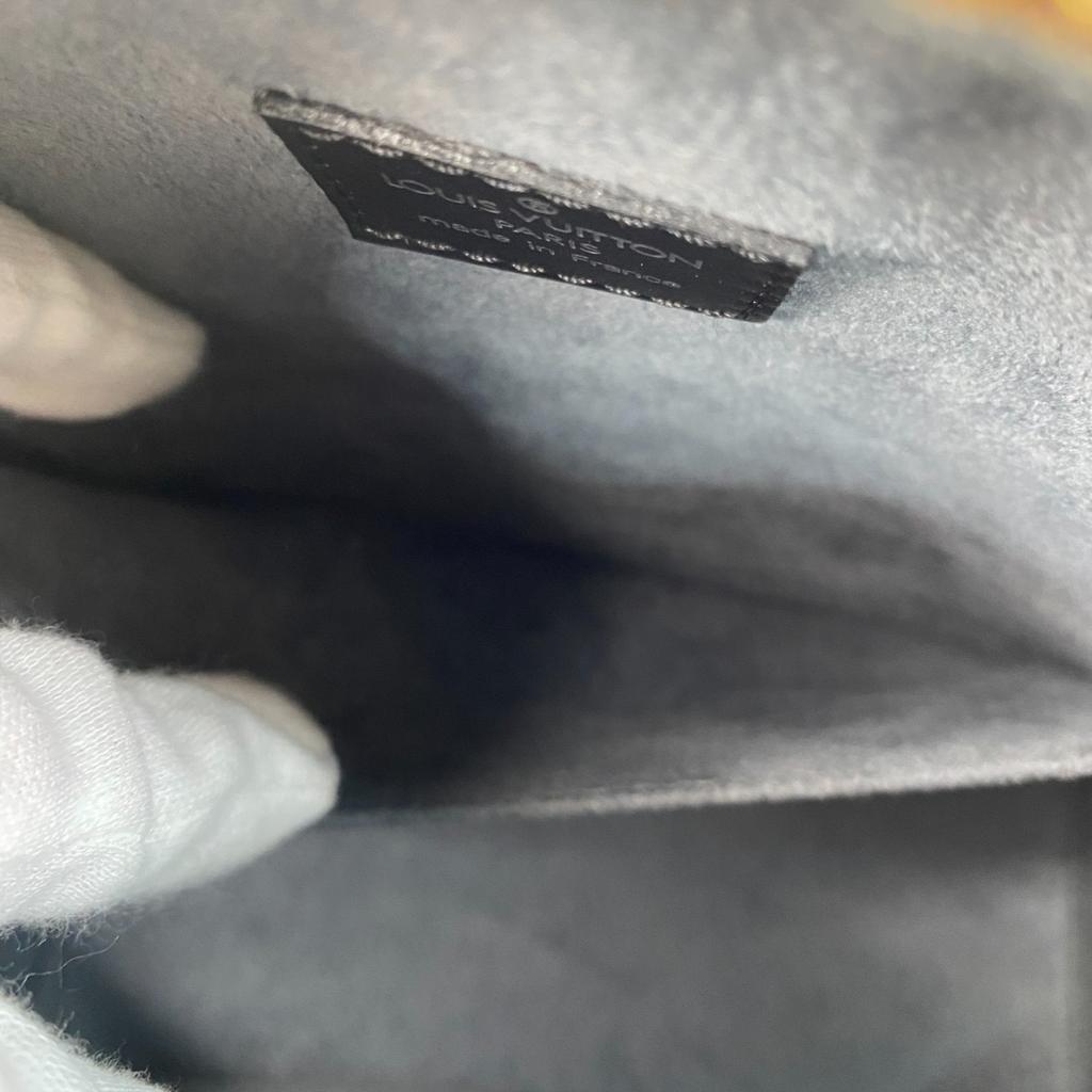 Used LOUIS VUITTONHandbag Black Leather Women
