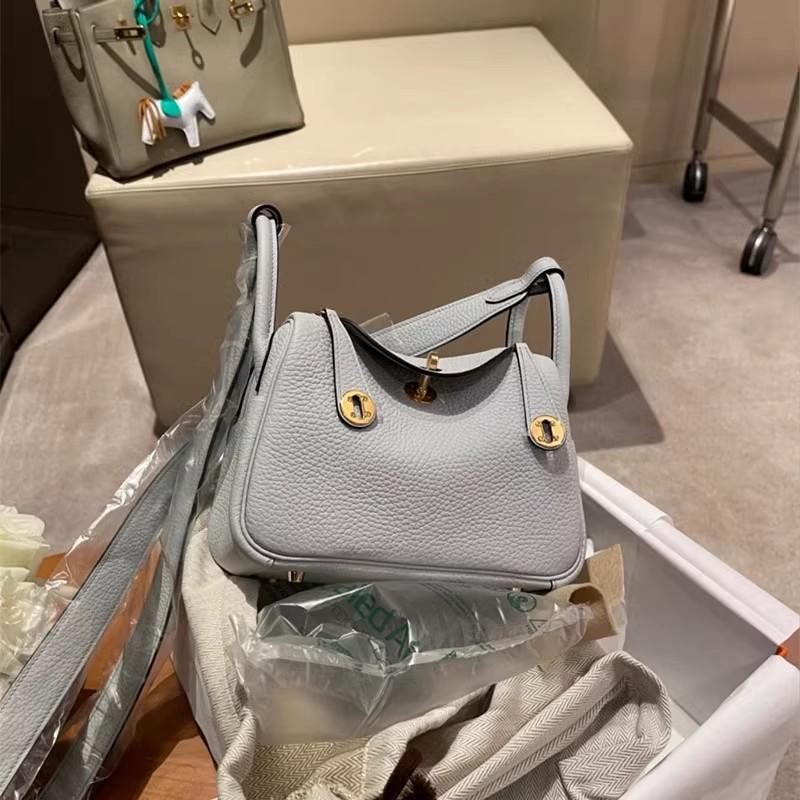 2025 New Style Womens Bag Real Leather Single Handle Tote Bag Top Handle Bag All-Match Lindy Bag Doctors Bag Mini