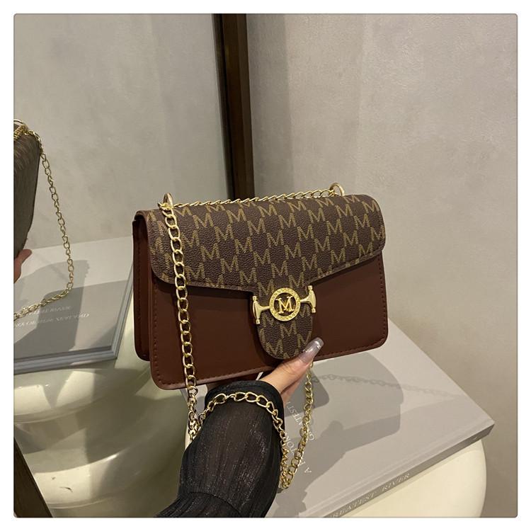 

2025 новая сумка женская мода высококлассная цепочка нишевая сумка на плечо трендовая косая сумка женская сумка в иностранном стиле коричневый