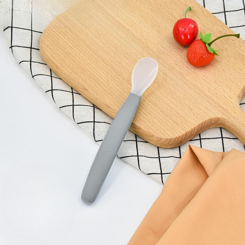 Cucchiaini Morbidi in Silicone per Neonati e Bambini Utensili per l'Alimentazione con Acqua per Neonati e Bambini Piccoli Cucchiaini Morbidi con Punta per Pappa di Riso e Zuppa