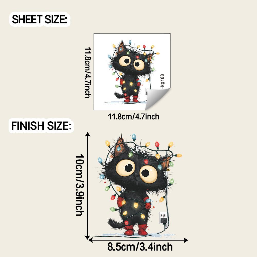 

Креативные наклейки на выключатели с черными кошками, создающие праздничную атмосферу дома, обернутые вокруг цветных огоньков