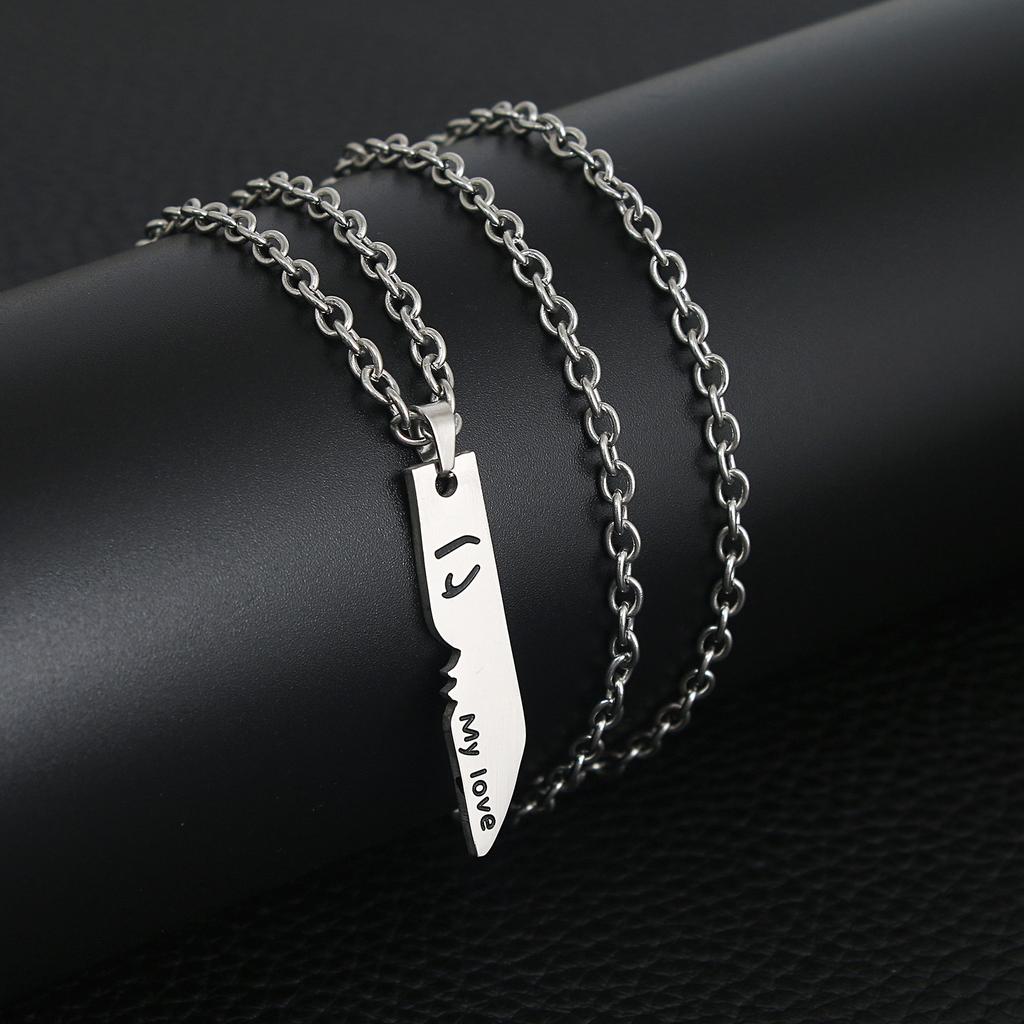 Set di Collane per Coppie che si Baciano Collana per Coppie Magnetica Catena Clavicola Ciondolo a Proiezione Gioielli Regalo
