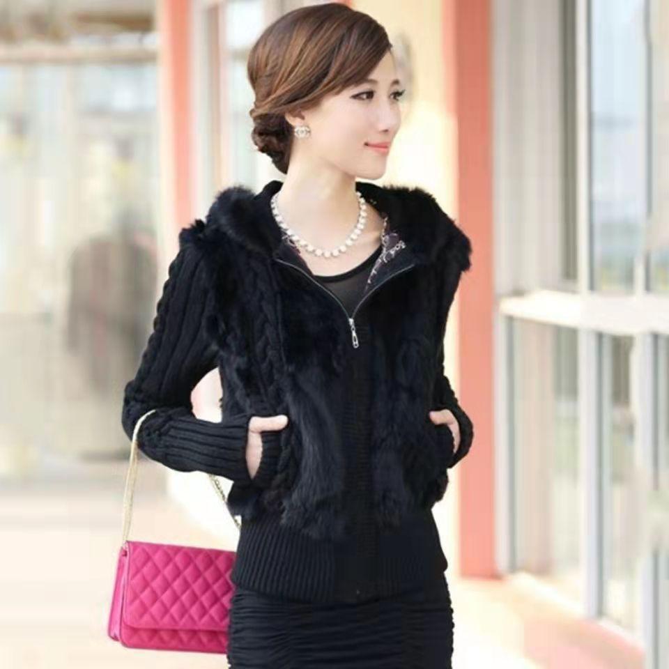 Зимний женский свитер с воротником из искусственного меха кролика расшитый бисером с капюшоном вязаное пальто XXXXL чёрный 6760₽
