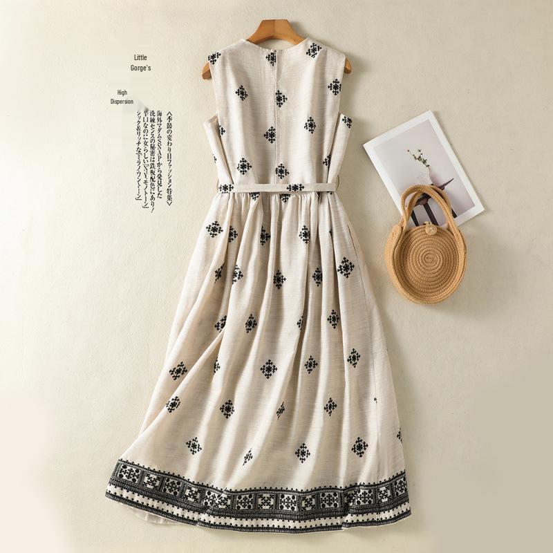 2026 Spring/Summer Sleeveless Cotton Linen Dress in Natural Hemp, Round Neck, Loose Fit, Literary Style