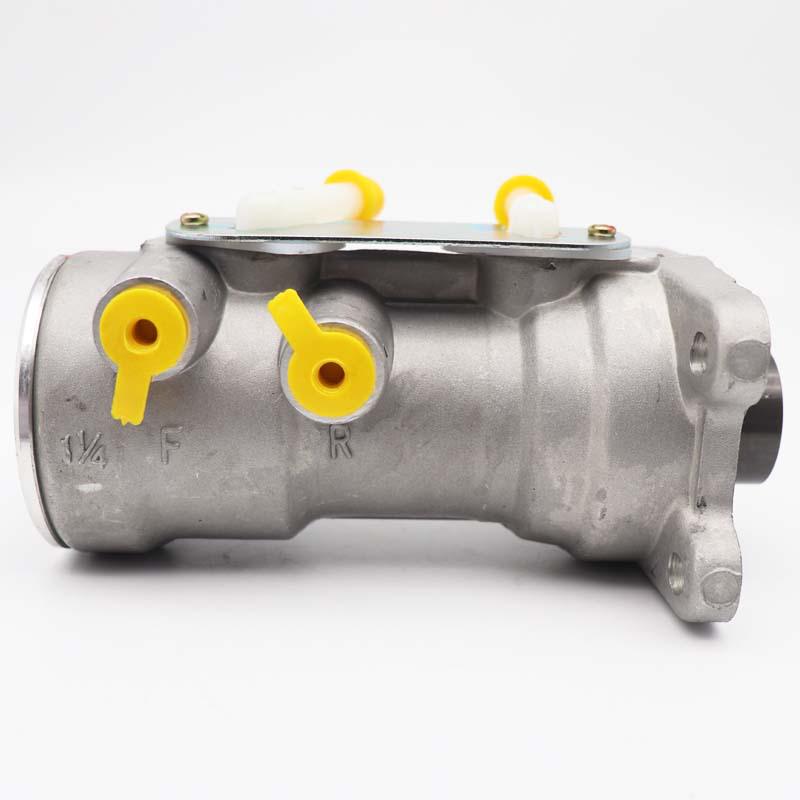 Isuzu/NKR/600P/4KH1 Brake Master Cylinder Assembly