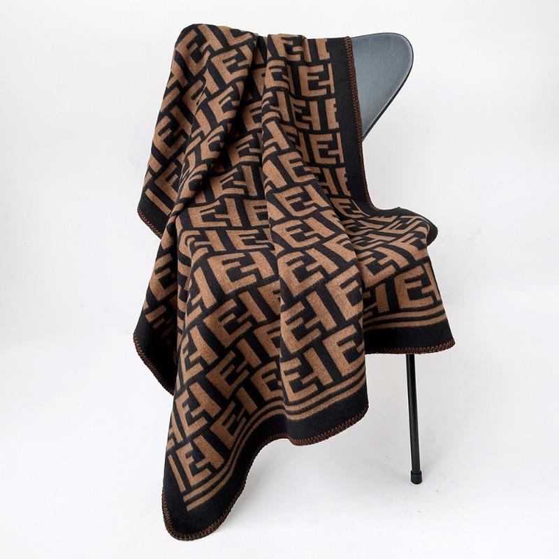

New high-end scarf versatile shawl wool thickened scarf thick warm autumn and winter versatile fashion shawl 150*93cm