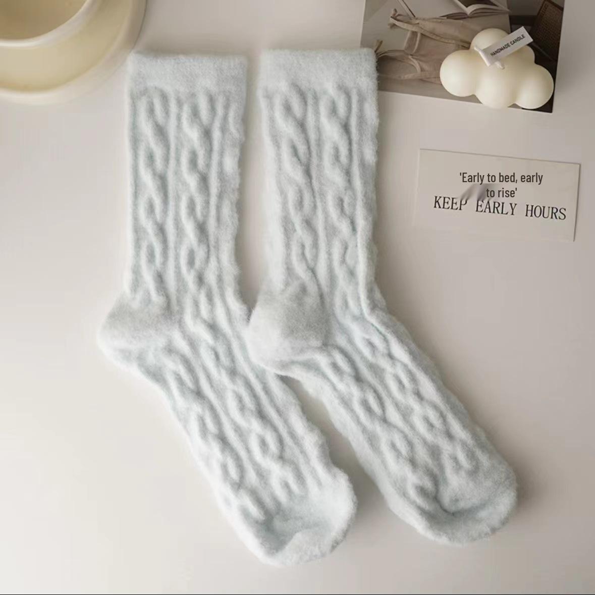 

Australian Wool Mid-Calf Cable Knit Socks - Warm, Soft Autumn/Winter Home Sleepwear Individually Packed світло-синій колір