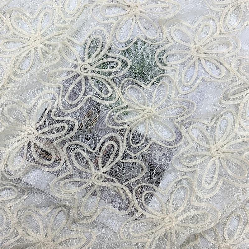 New Style Floral Needle-Punched Elastic Lace Fabric for Fashionable Women's Wedding Dresses & Evening Gowns
