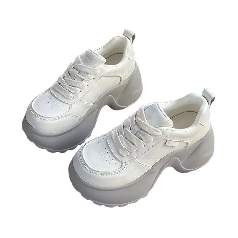 Small man increases height, platform dad shoes, women's autumn and winter versatile little white shoes with skirts, fashionable and velvet casual spor