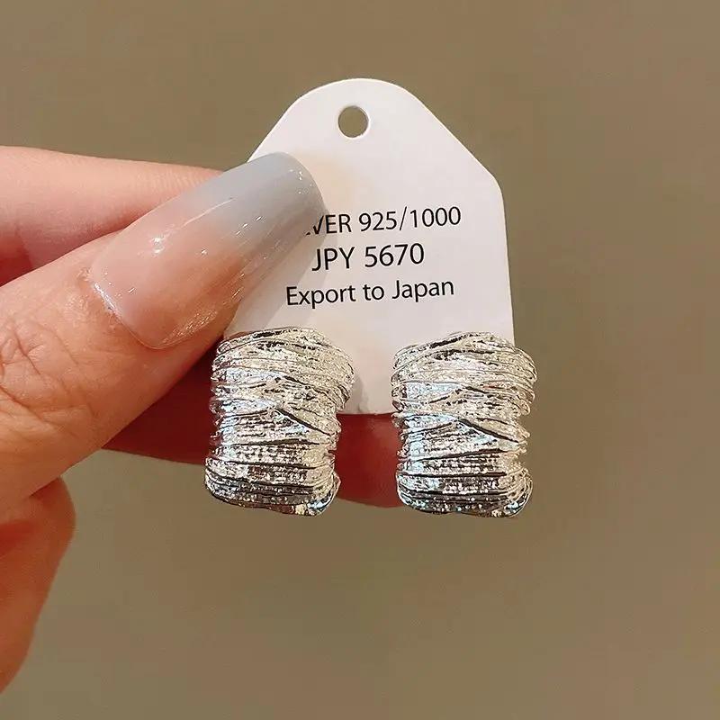 Vintage Elegance Irregular Imitation Pearl Water Drop Shape Earrings for Women New Trend Charm Jewelry Wedding Birthday Gift