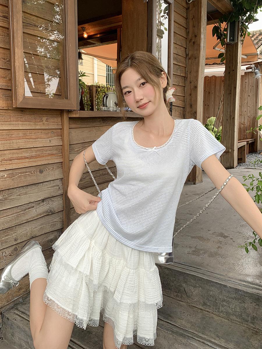 

Pure desire bow blue and white striped short-sleeved T-shirt women s summer new big neckline Spice Girl loose lazy style top S