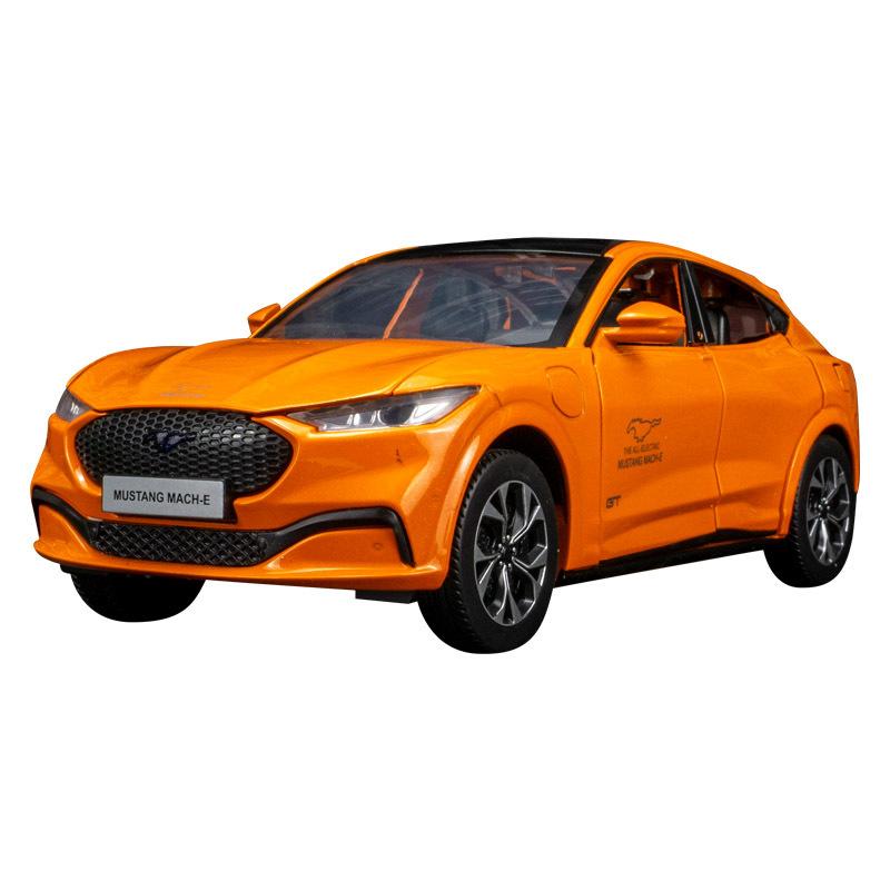 Simulation 1:24 Stück spezielle Elektro-Pferdelegierung Geländewagen Modell Ornamente Sechs offene Türen Kinderspielzeug