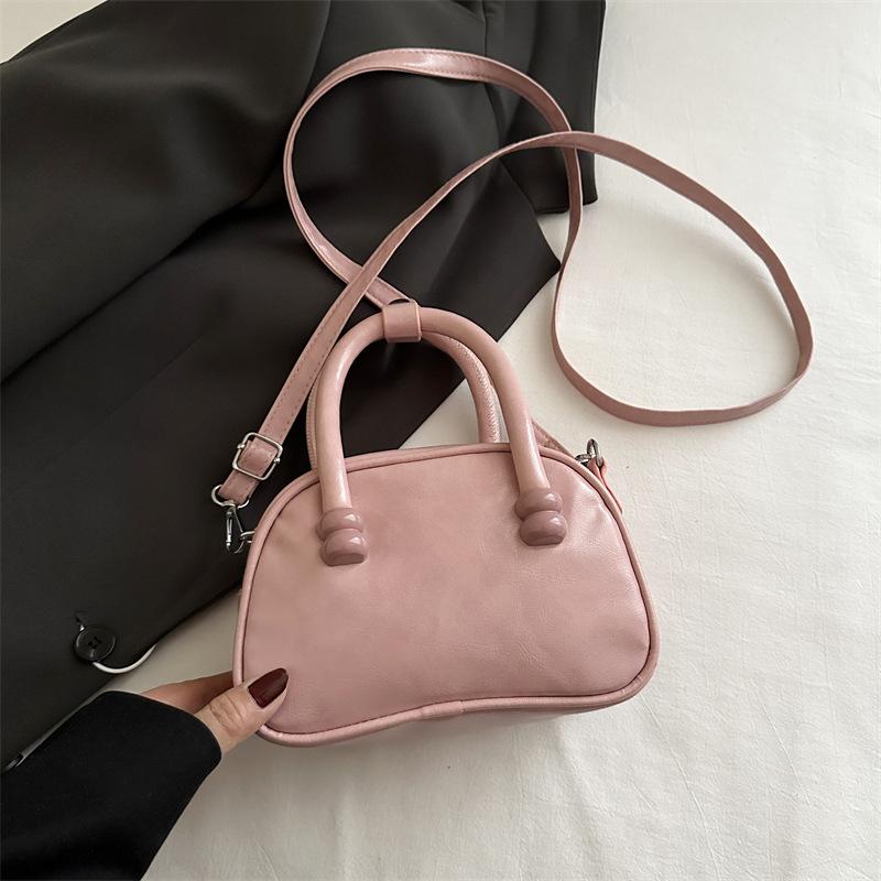 

Текстурированная маленькая сумка 2025 нишевый дизайн весна новая модная простая сумка-ракушка женская сумка через плечо мессенджер розовый