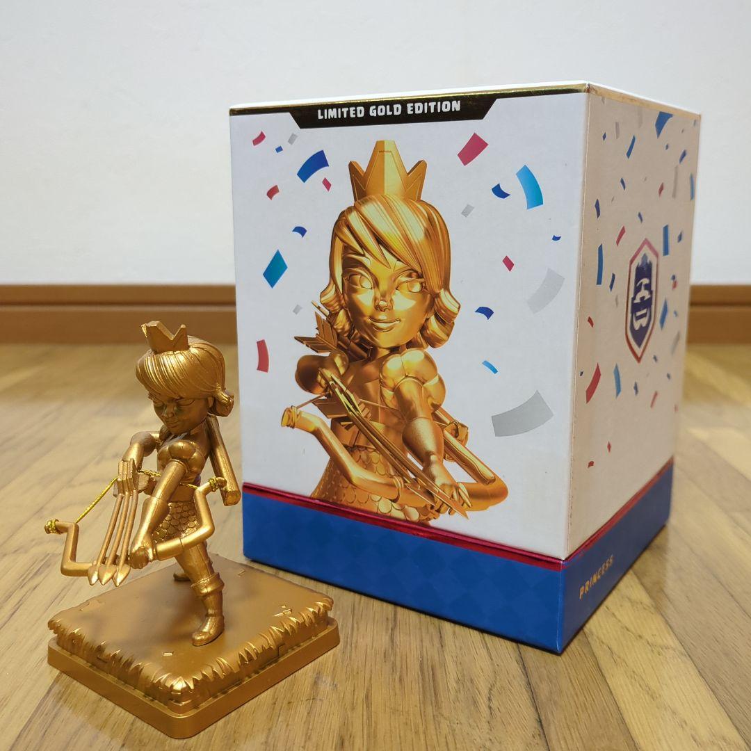 

[USED] Rare, not-for-sale Clash Royale Princess figure, limited edition gold edition!