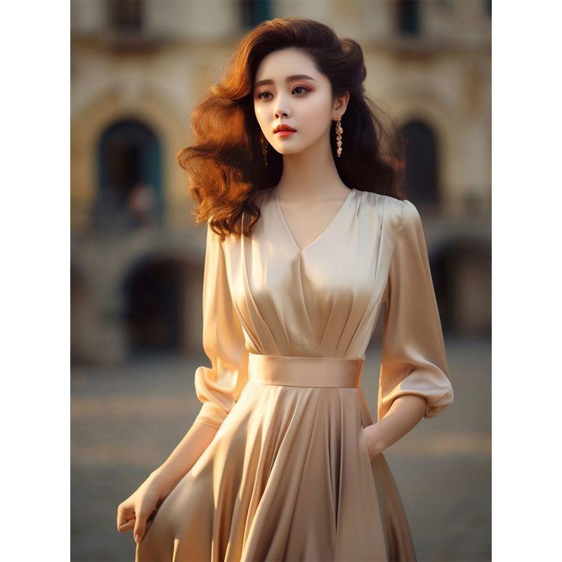 

Летнее новое однотонное миди-платье с атласной лицевой стороной для женщин, V-образный вырез, модное платье с рукавом до локтя, элегантное плиссированное шикарное платье в стиле хай-стрит XXL шампанского