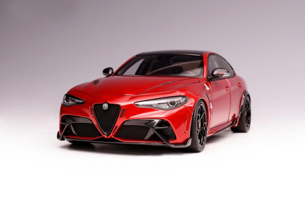 MOTORHELIX Alfa Romeo Giulia GTA Rosso GTA Red Finished Product 1/18