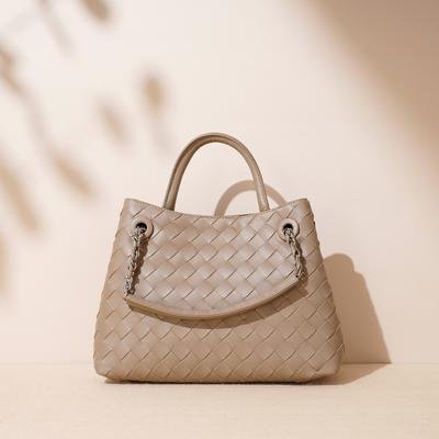 Shoulder Bag Woven Bag Handheld Large Capacity Leather Women's Bag Retro Vegetable Basket Bag Tote Bag