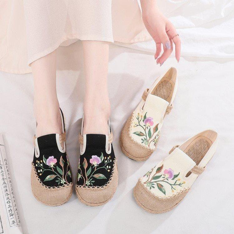 Handmade single shoes women's spring and summer new old Beijing embroidered flat bottom round head linen fisherman shoes cloth shoes